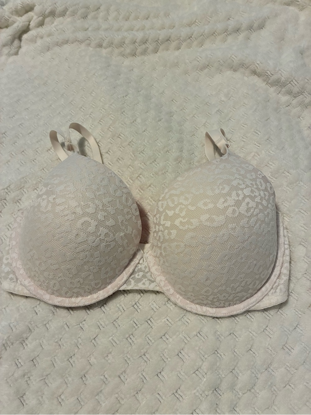 Pink 34DD Women's Lace Contour Bra - Light Beige